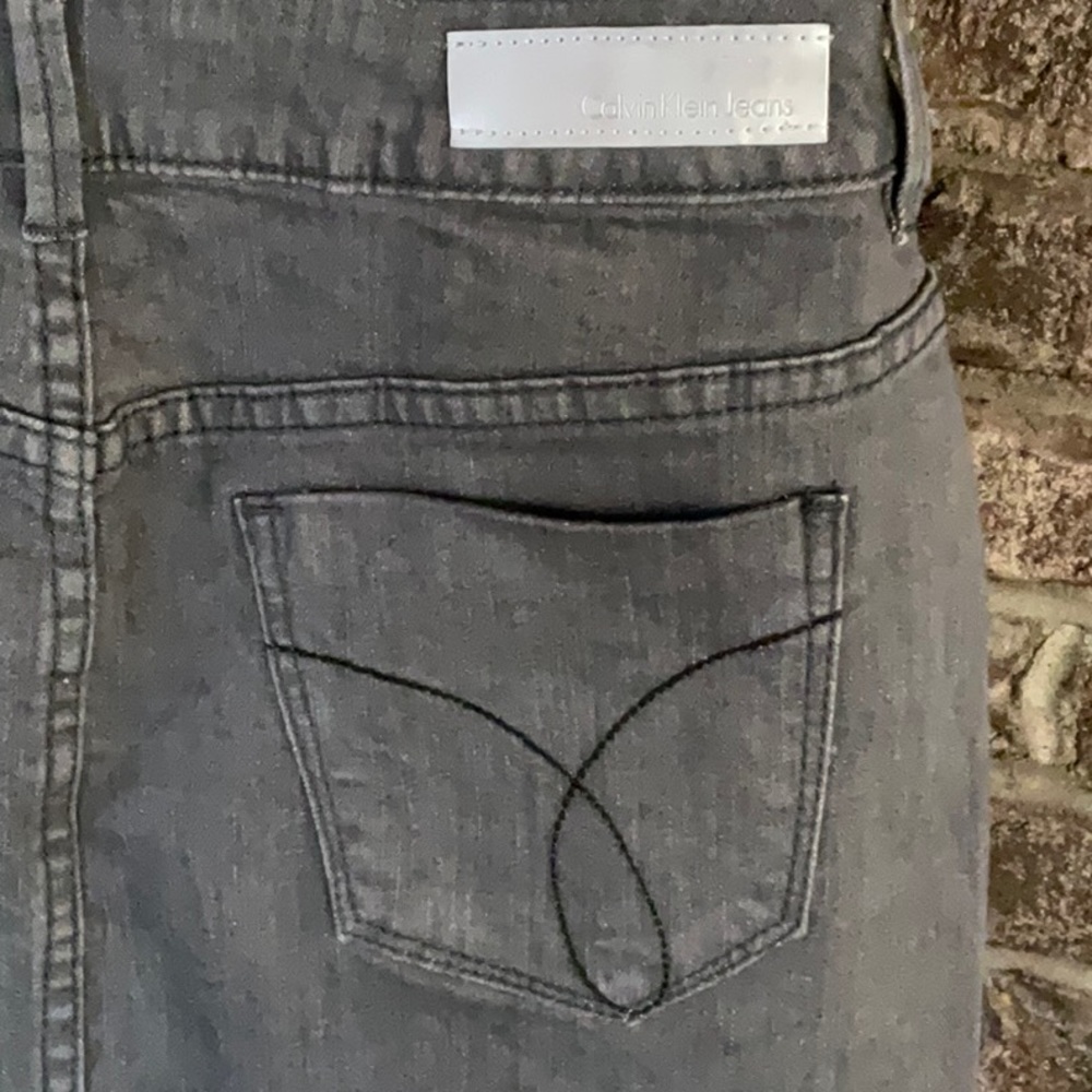 Calvin Klein jeans skirt - Picture 5 of 11